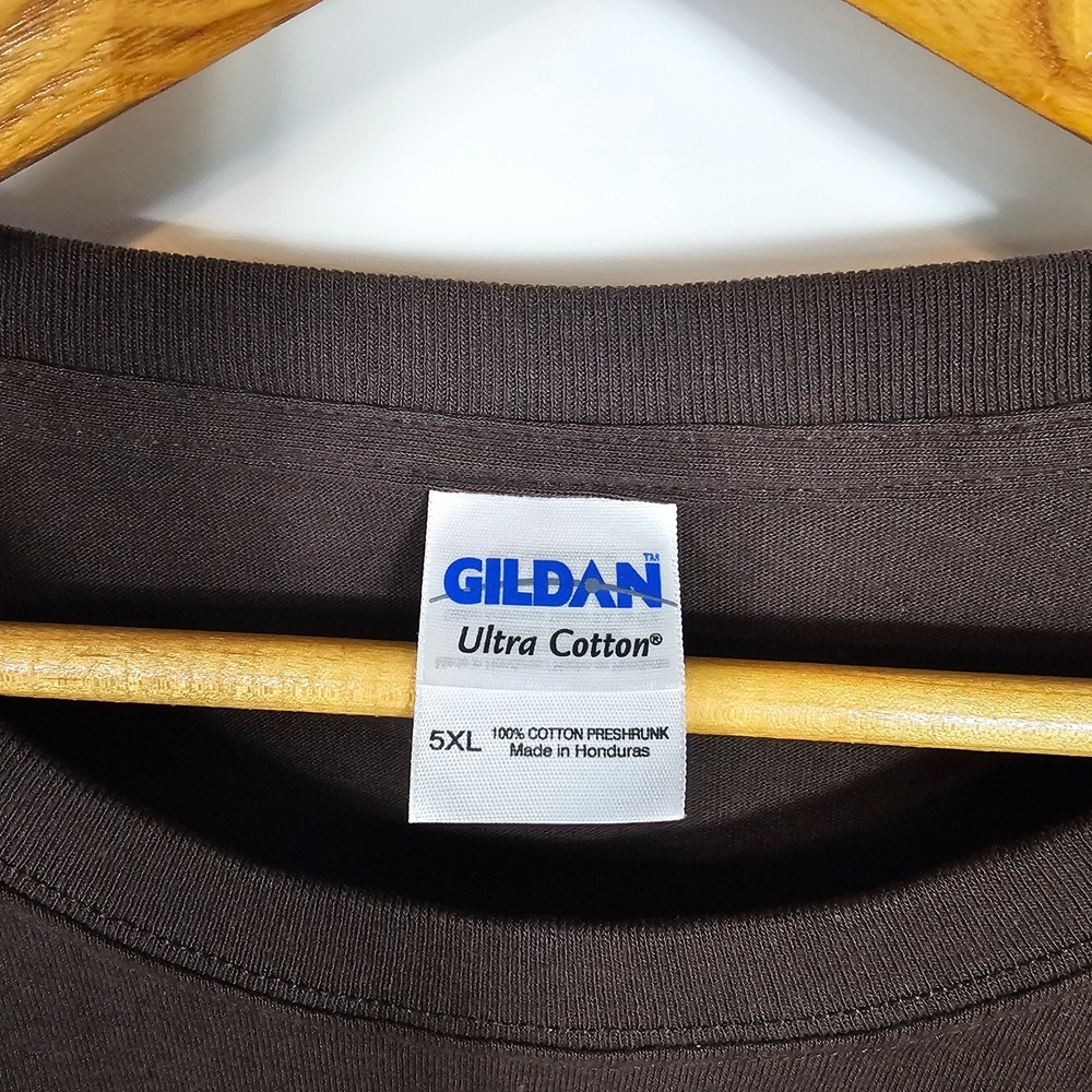 NEW Gildan Ultra Cotton Pocket T-Shirt 5XL Brown Relaxed Fit Menswear Casual - Picture 4 of 9